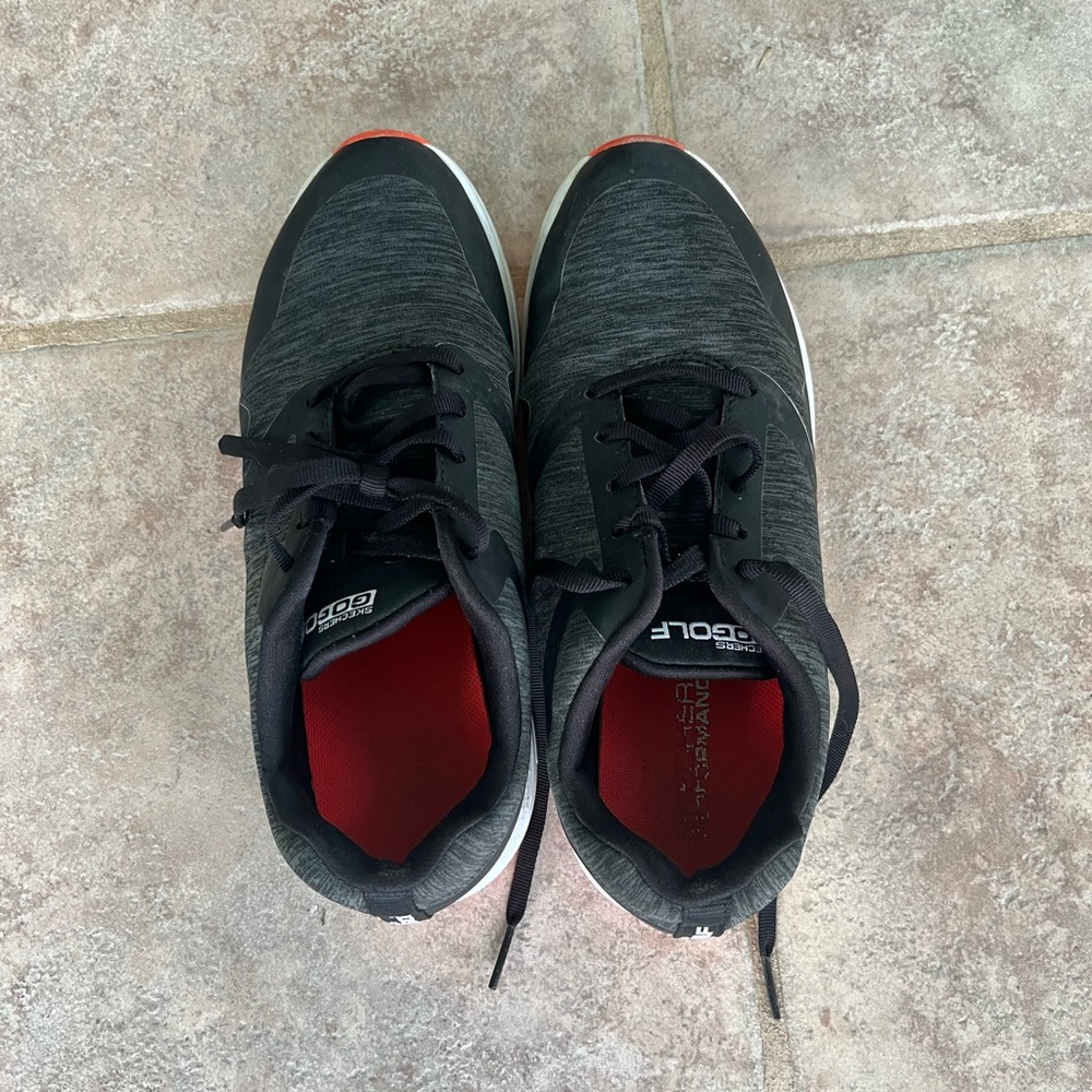 Skecher GoGolf shoes